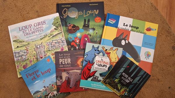 J'aime les samedis : Loup, que fais tu ? Jouer avec Mimi et ses amis ?