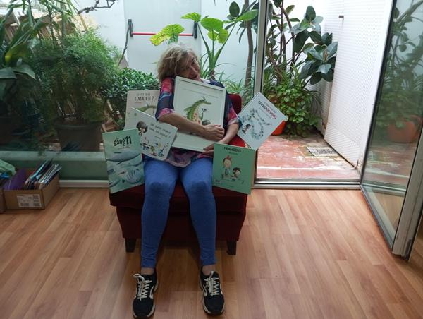 J'aime les samedis, de quelles couleurs sont les bisous de Minimoni ? VIens le découvrir avec Mimi