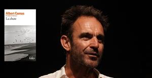 Lecture dramatisée de "La chute" d'Albert Camus, par l'acteur Olivier Jaennelle et interprétations avec Hélène RUFAT et Alberto HERRERA, présidente y secretaire de la AEC - 