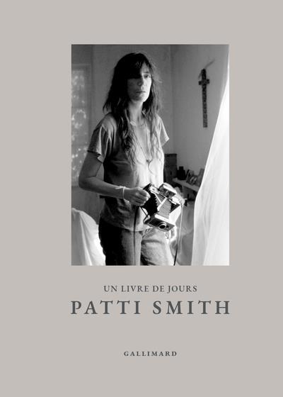 UN LIVRE DE JOURS | 9782072994623 | SMITH, PATTI